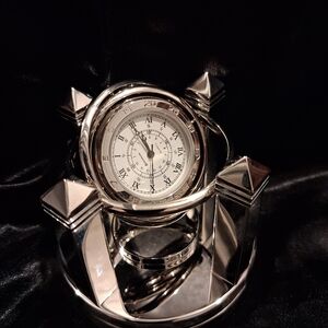 Benchmark Silver Celestial Gyroscope Gimbal Quartz Clock